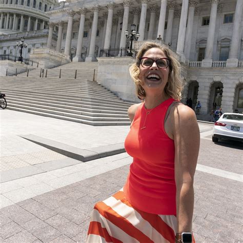 Kyrsten Sinema (@kyrstensinema) • Instagram photos and videos